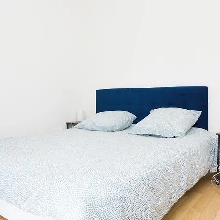 Bel Appartement De Deux Chambres A 5 Min De Versailles Viroflay Exterior photo